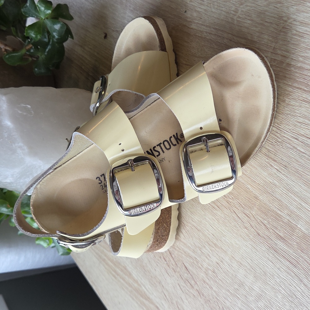 Stylish Birkenstock Creamy Yellow Big-Buckle Milano Sandals